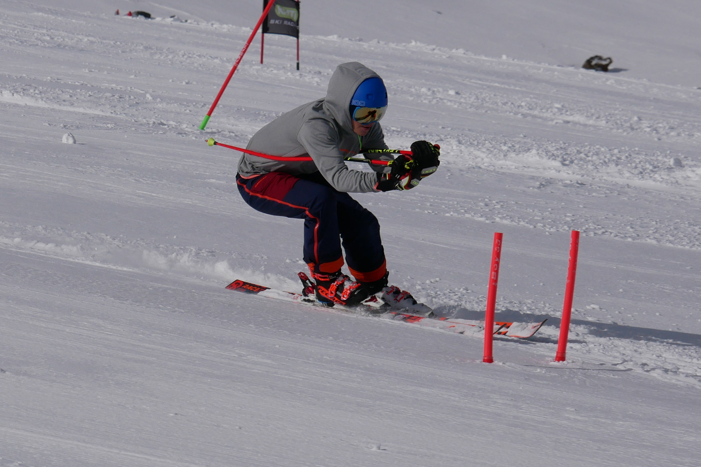 Skifahrer in Schusshocke